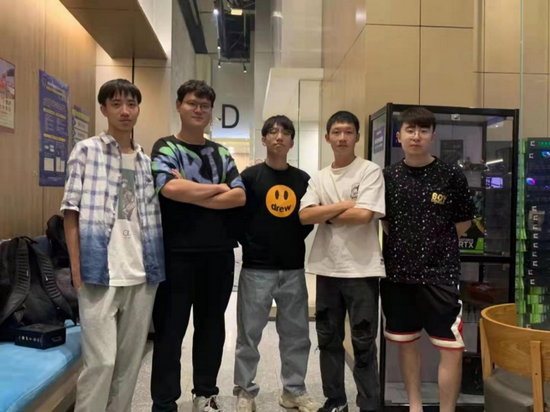 PGS 10 CoStreamers 的全新直播体验